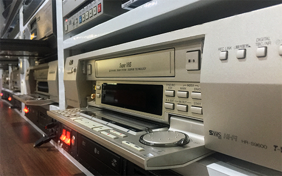 magnétoscope VHS et VHS-C pour numériser des cassettes